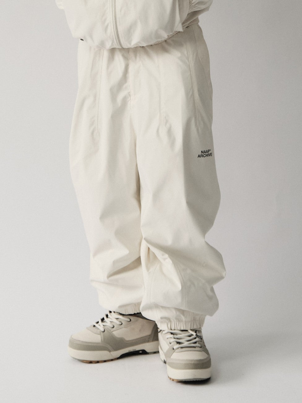 2L Wet Hill  Park Snow Pants - Unisex | NAAP ARCHIVE