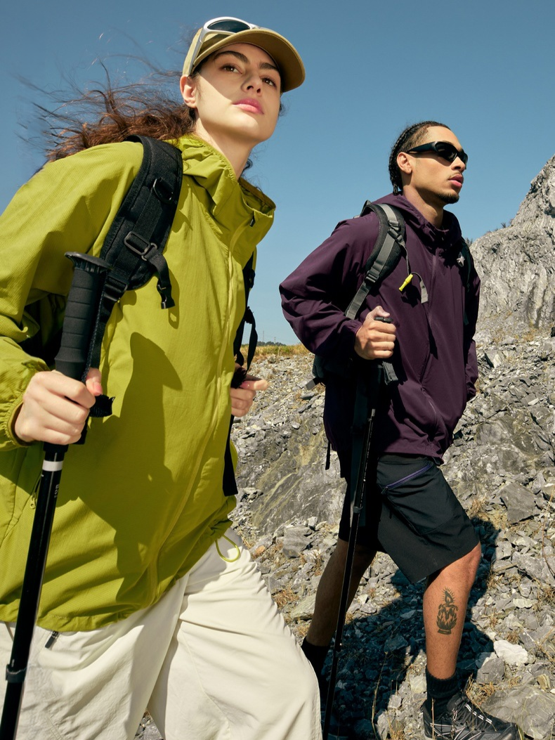 UPF50+ Lightweight Sun Protection Jacket – Unisex | Snowoutfit