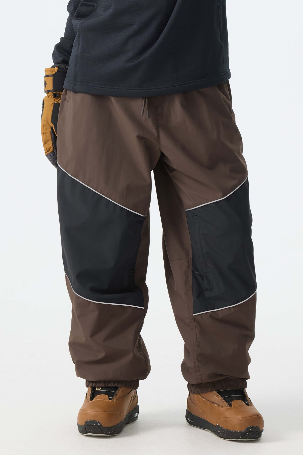 Color-Block Reflective Baggy Snow Pants – Unisex | Gsou Snow