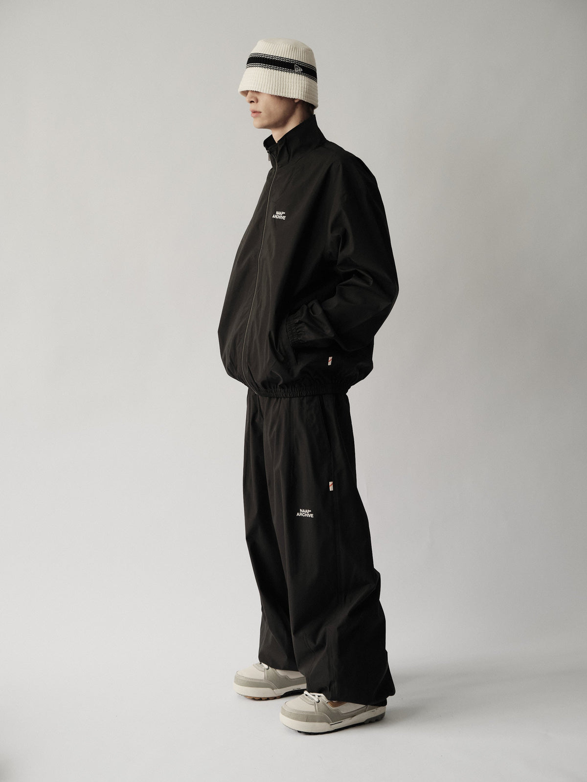 2L Wet Hill  Park Snow Pants - Unisex | NAAP ARCHIVE